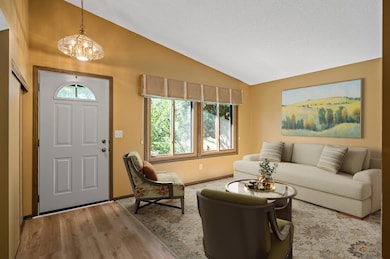 1010 Zanzibar Ln N, Plymouth, MN 55447 - photo 7