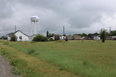 918 Dupuyer Ave, Valier, MT 59486 - photo 4