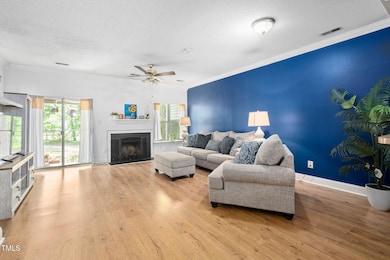 6001 Winterpointe, unit 102