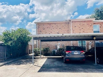 6201 Beverlyhill St unit 8, Houston, TX 77057 - photo 2