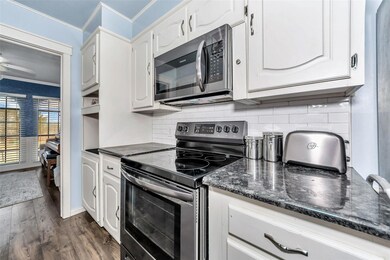 704 Springhill Dr, Hurst, TX 76054 - photo 6