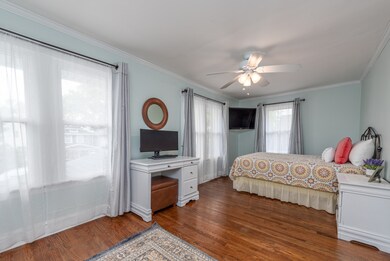 1184 Clarence Ave, Oak Park, IL 60304 - photo 5