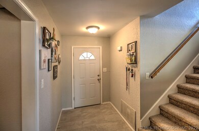 2938 W 65th St, Tulsa, OK 74132 - photo 6