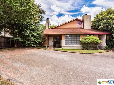 1203 Hazelton St unit A, San Marcos, TX 78666 - photo 3