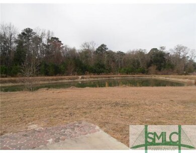 Yard/Garden. Backyard