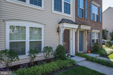 22503 Phillips St unit 1404, Clarksburg, MD 20871 - photo 4