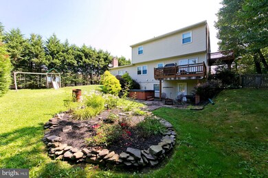 388 Pointfield Dr, Harpers Ferry, WV 25425 - photo 4