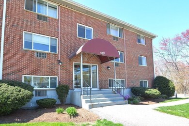 131 Mellen St unit 3B, Framingham, MA 01702 - photo 2