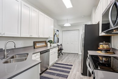 Fully updated kitchen.