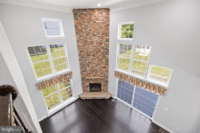 19308 Bothwell Ct, Triangle, VA 22172 - photo 6