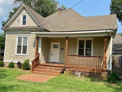 421 N 18th N A, Parsons, KS 67357 - photo 2