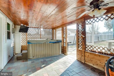 11129 Bird River Grove Rd, White Marsh, MD 21162 - photo 5