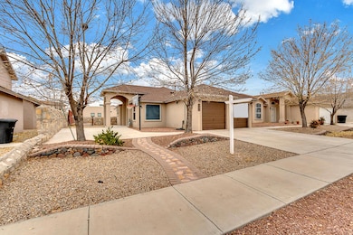 721 Desert Ash Dr, Horizon City, TX 79928 - photo 2