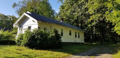 866 Pleasant St, Rochdale, MA 01542 - photo 2