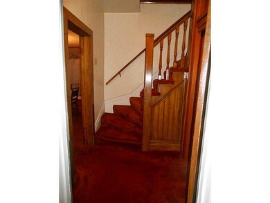 Entry/Foyer. Side entrance area