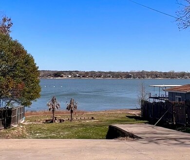 1124 W Lake Dr, Weatherford, TX 76087 - photo 6