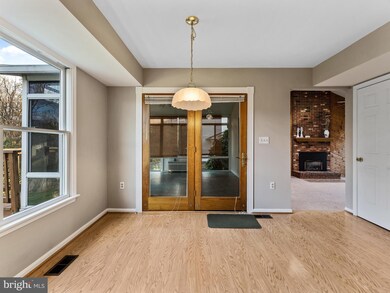 6211 Monroe Ave, Sykesville, MD 21784 - photo 7