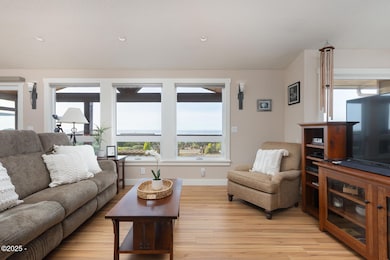 3301 NW Hidden Lake Dr, Waldport, OR 97394 - photo 5