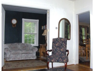 Living room with fieldstone FP