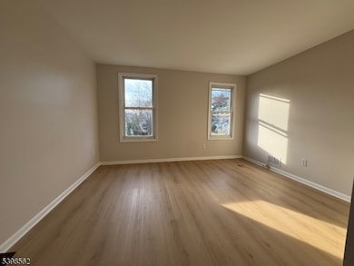 7 Grove St unit 2, Cranford, NJ 07016 - photo 6