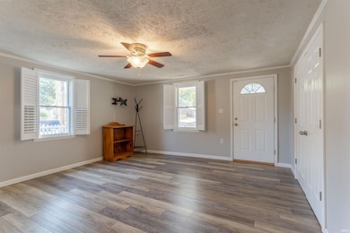 424 E Oak St, Boonville, IN 47601 - photo 5