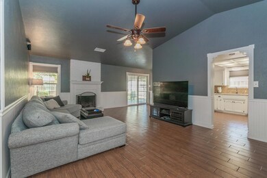 082422-1185-Myrtle-Place-Lemoore-CA-04