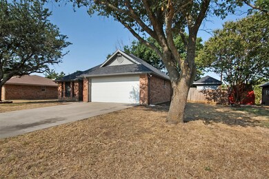1202 Oak Tree Ln, Weatherford, TX 76086 - photo 3