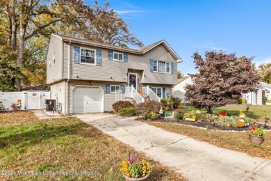 261 Forest Ave, North Middletown, NJ 07748 - photo 3