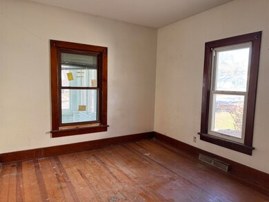 811 1st Ave NE, Oelwein, IA 50662 - photo 7