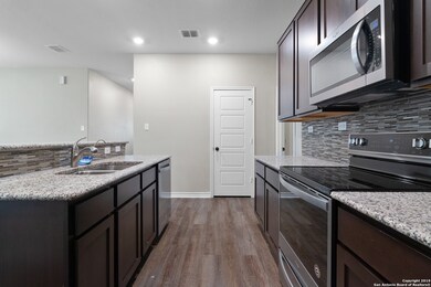 21915 Yucca Bend, San Antonio, TX 78261 - photo 5