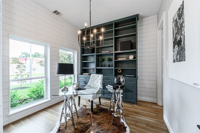 1405 Glenmore Forest St, Houston, TX 77055 - photo 5