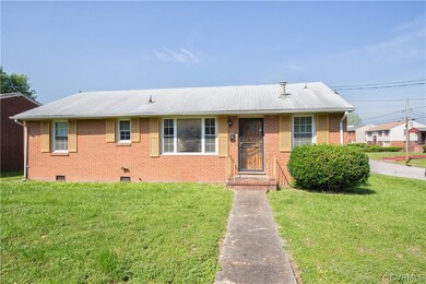 Front yard - nice corner lot!