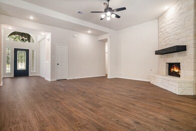 4508 Southern Dr, Dayton, TX 77535 - photo 6