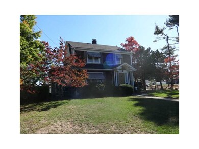 40 Meadow View Dr, Cranston, RI 02920 - photo 2