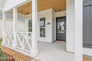 707 Iberia St, Youngsville, LA 70592 - photo 3