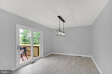 12940 Oxon Rd, Herndon, VA 20171 - photo 5