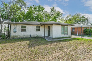 5028 Briscoe St, Houston, TX 77033 - photo 3