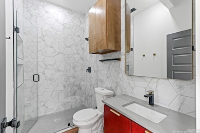 107 Harding Place unit 201, San Antonio, TX 78203 - photo 3