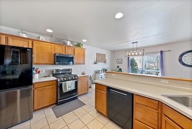 814 Chisholm Ln, Port Washington, WI 53074 - photo 5