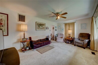 4309 Charleston Ave, Lorain, OH 44055 - photo 5