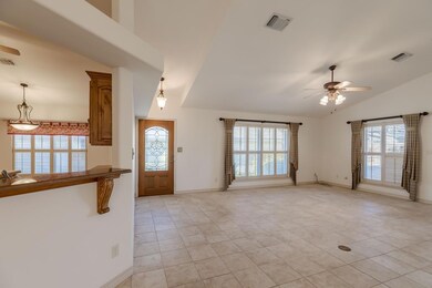 616 Courtney St, Fredericksburg, TX 78624 - photo 3