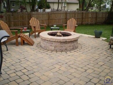 3608 SW Palmer Ct, Topeka, KS 66610 - photo 2