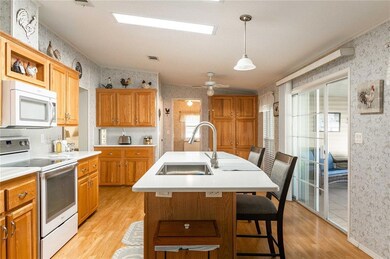 37439 Lilly Bea Ave, Zephyrhills, FL 33541 - photo 7