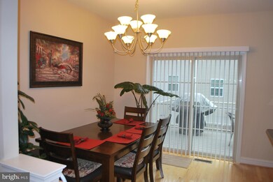 4403 Potomac Highlands Cir unit 119, Triangle, VA 22172 - photo 3