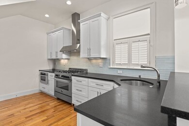 585 E 7th St unit 2, Boston, MA 02127 - photo 4