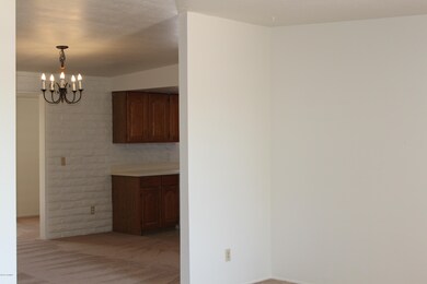 Looking to Dining area