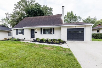 925 Farnham Rd-03