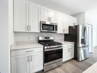 235 Regency Ct unit B, Wauconda, IL 60084 - photo 5