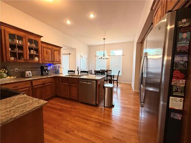 1303 Stone Ln, Lansing, KS 66043 - photo 6