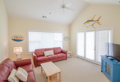 123 Via Old Sound Blvd Unit-large-006-00